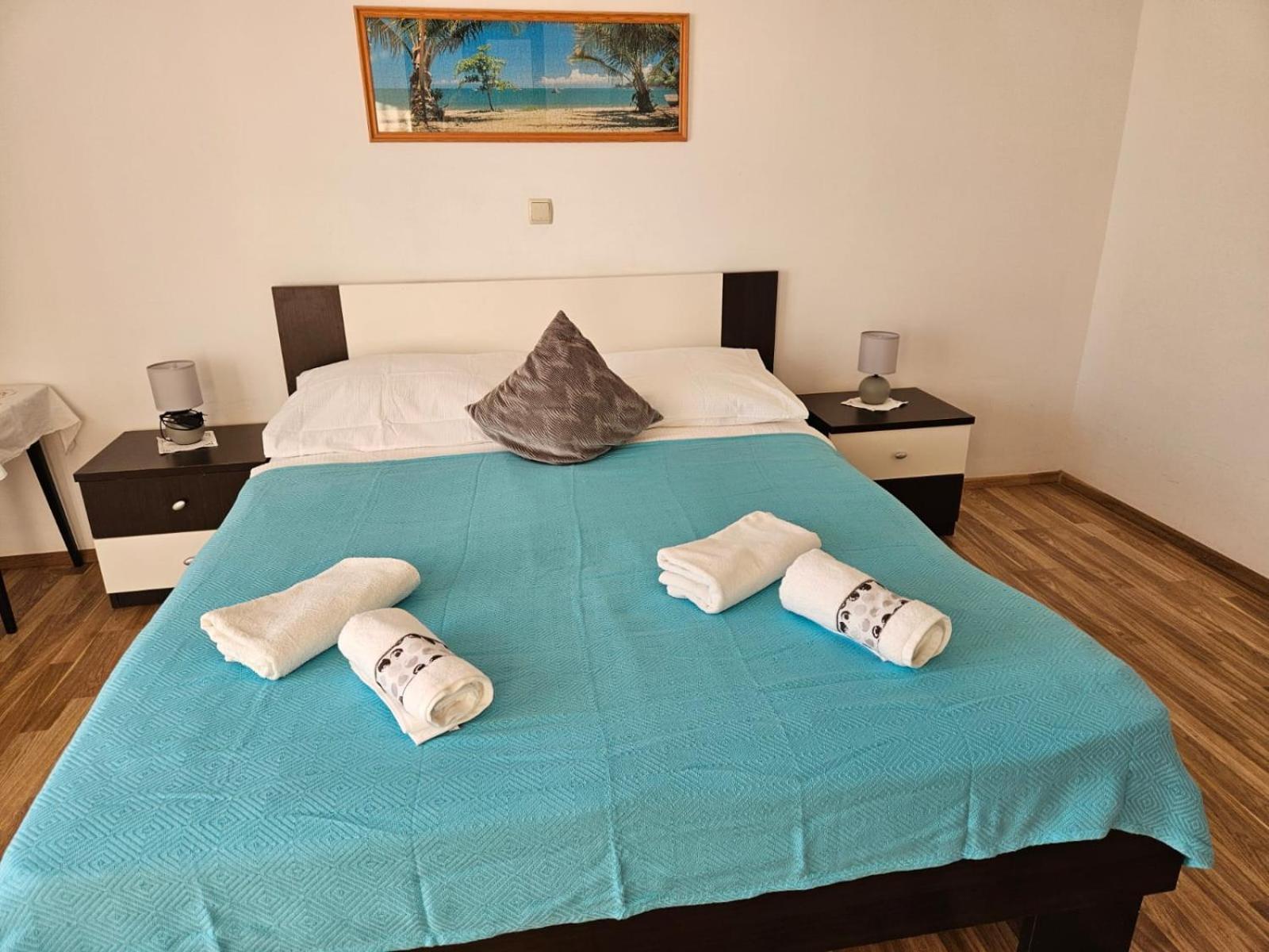 Pljesa Apartments Supetarska Draga Rum bild
